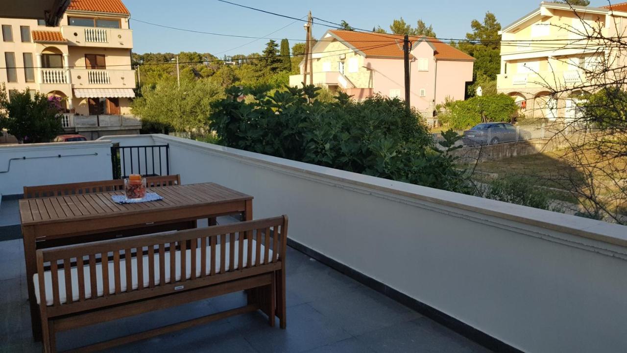Comfort Apartment With Big Balcony - ซาดาร์ ภายนอก รูปภาพ